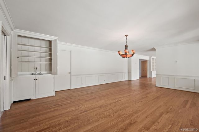 664 Rudgate Road, Bloomfield Charter Township, MI 48304