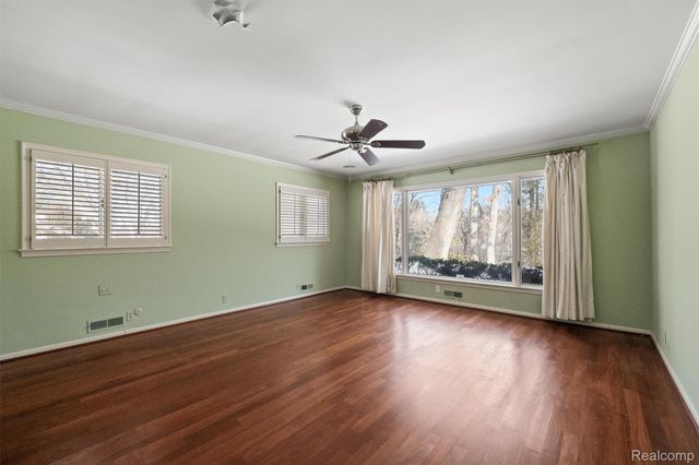 664 Rudgate Road, Bloomfield Charter Township, MI 48304