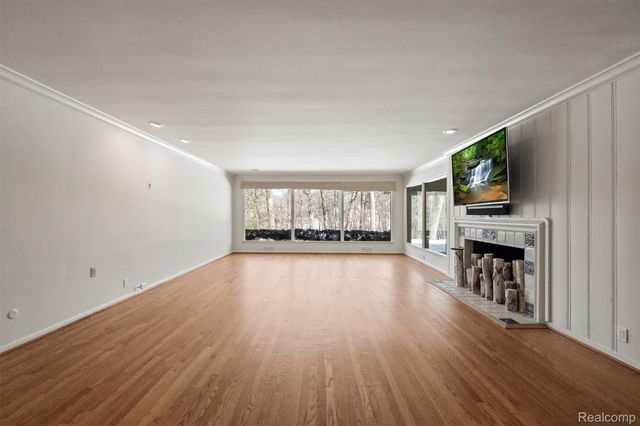 664 Rudgate Road, Bloomfield Charter Township, MI 48304
