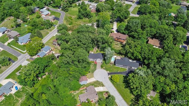 590 Watch Hill Road, Collinsville, IL 62234