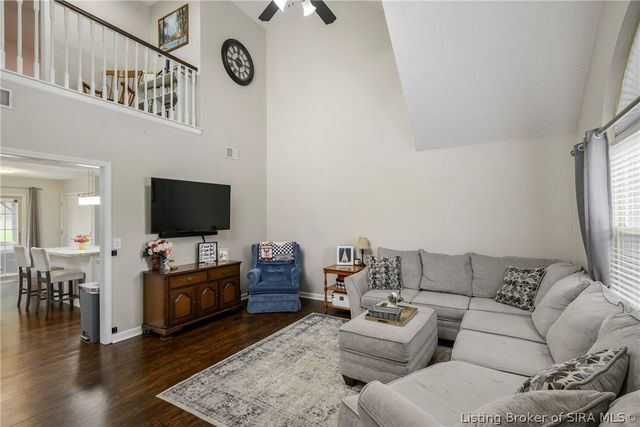 7505 Blue Sky Drive, Sellersburg, IN 47172