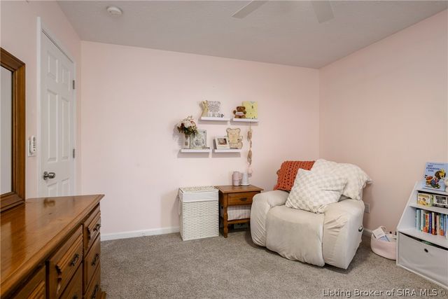7505 Blue Sky Drive, Sellersburg, IN 47172