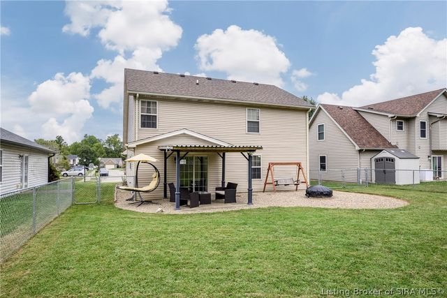 7505 Blue Sky Drive, Sellersburg, IN 47172