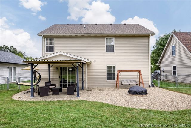 7505 Blue Sky Drive, Sellersburg, IN 47172