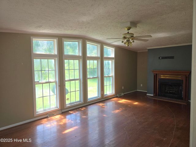 151 Graytown Road, Jacksonville, NC 28540