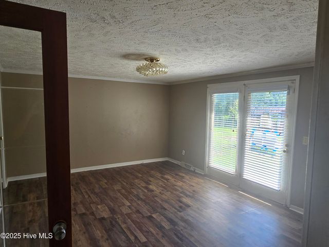 151 Graytown Road, Jacksonville, NC 28540