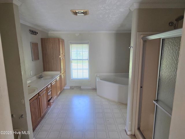 151 Graytown Road, Jacksonville, NC 28540