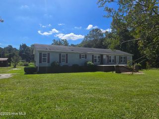 151 Graytown Road, Jacksonville, NC 28540