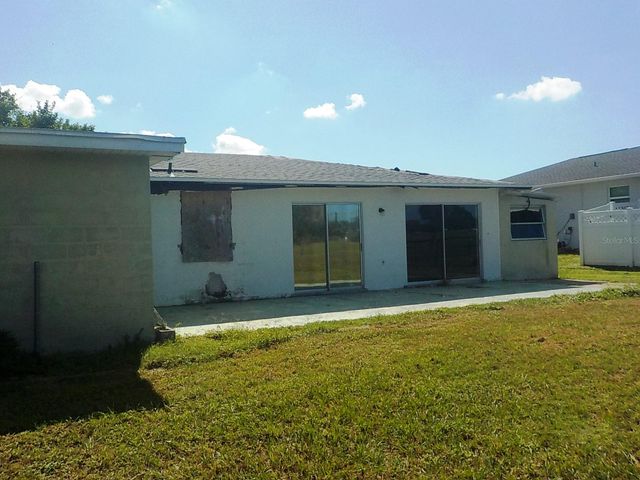 30 OAKLAND HILLS COURT, Rotonda West, FL 33947