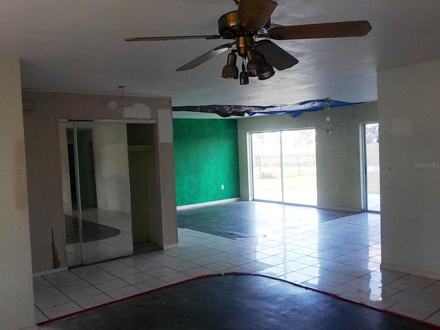 30 OAKLAND HILLS COURT, Rotonda West, FL 33947