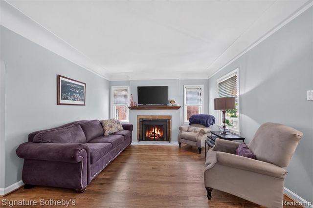 125 S Kenwood Avenue, Royal Oak, MI 48067