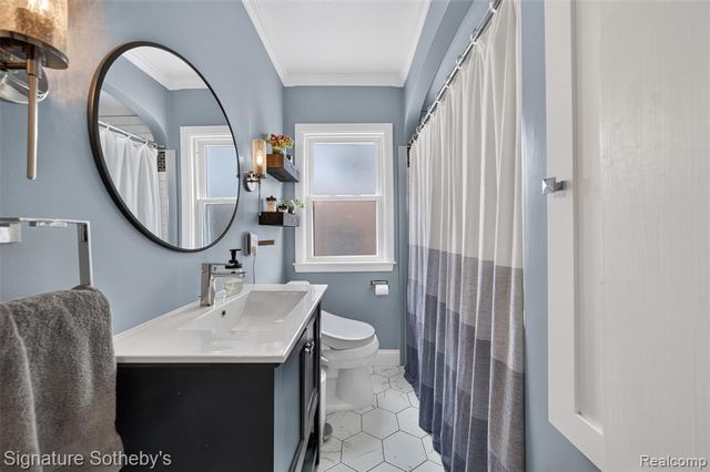 125 S Kenwood Avenue, Royal Oak, MI 48067