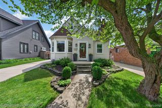 125 S Kenwood Avenue, Royal Oak, MI 48067