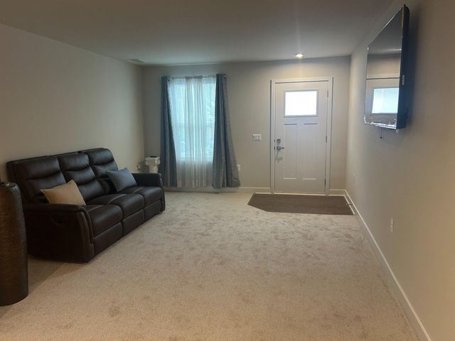 18386 CENTENNIAL CIR, Ruther Glen, VA 22546