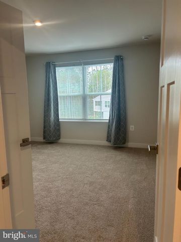 18386 CENTENNIAL CIR, Ruther Glen, VA 22546