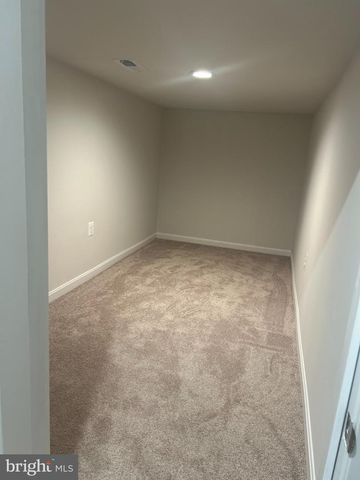 18386 CENTENNIAL CIR, Ruther Glen, VA 22546