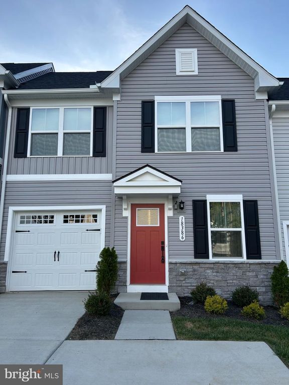 18386 CENTENNIAL CIR, Ruther Glen, VA 22546