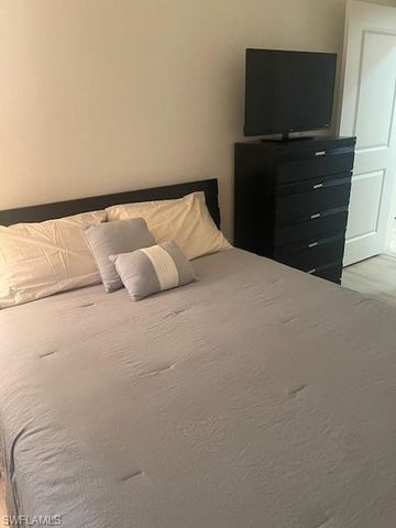 5793 Cape Harbour DR 613, Cape Coral, FL 33914