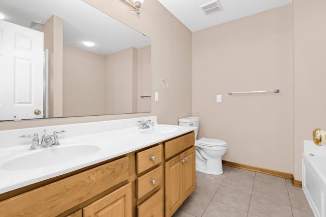 4989 Archer Lane N, Plymouth, MN 55446