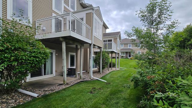 4989 Archer Lane N, Plymouth, MN 55446