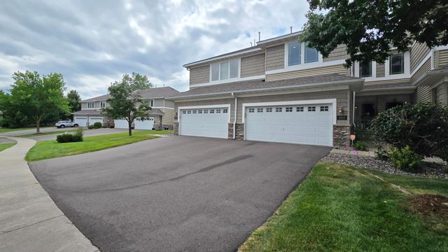 4989 Archer Lane N, Plymouth, MN 55446