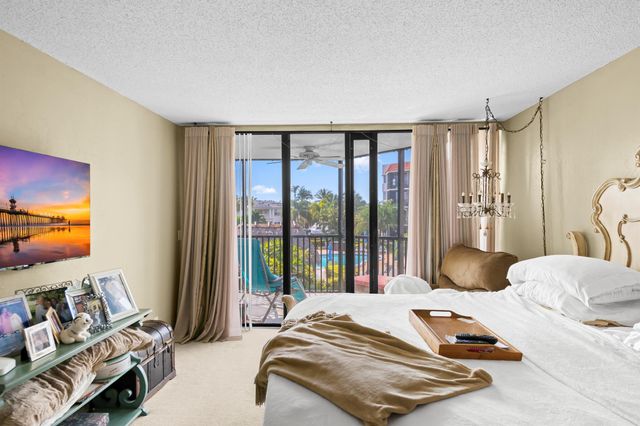 800 Jeffery Street 204, Boca Raton, FL 33487