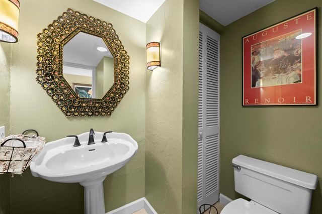 800 Jeffery Street 204, Boca Raton, FL 33487