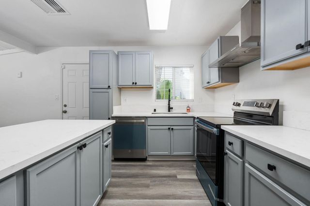 4843 N Doon Way, Fresno, CA 93726