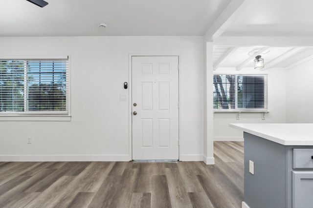 4843 N Doon Way, Fresno, CA 93726