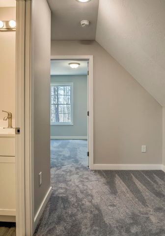 1 Ashley Avenue, Hinsdale, NH 03451