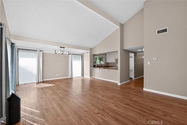 29266 Via Frontera Rd, Murrieta, CA 92563