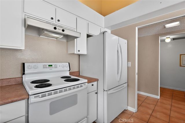 29266 Via Frontera Rd, Murrieta, CA 92563