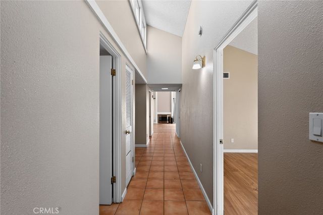 29266 Via Frontera Rd, Murrieta, CA 92563
