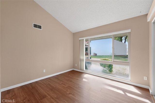 29266 Via Frontera Rd, Murrieta, CA 92563
