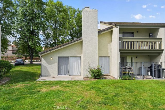 29266 Via Frontera Rd, Murrieta, CA 92563
