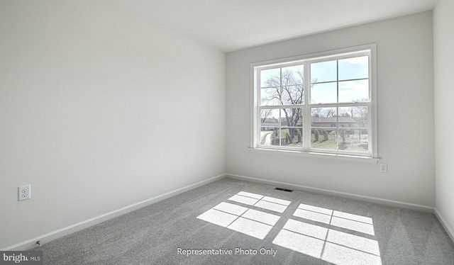 7827 OAK BROOK DR, Harrisburg, PA 17112