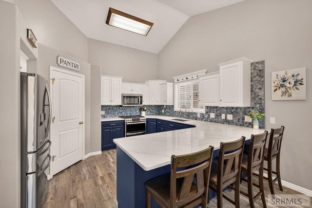 1061 N 1200 E, Shelley, ID 83274