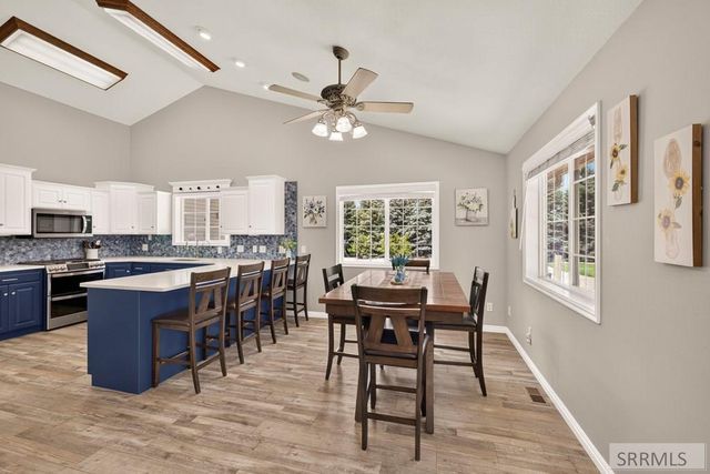 1061 N 1200 E, Shelley, ID 83274