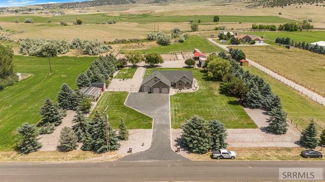 1061 N 1200 E, Shelley, ID 83274