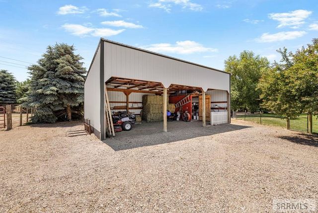 1061 N 1200 E, Shelley, ID 83274