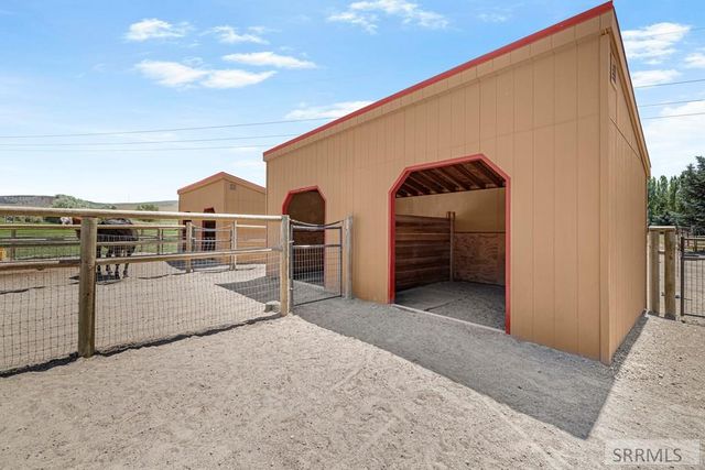 1061 N 1200 E, Shelley, ID 83274