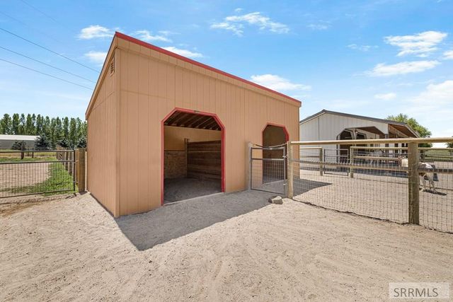 1061 N 1200 E, Shelley, ID 83274