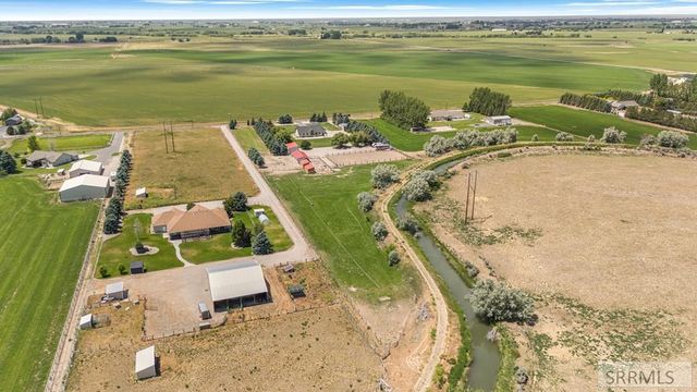 1061 N 1200 E, Shelley, ID 83274