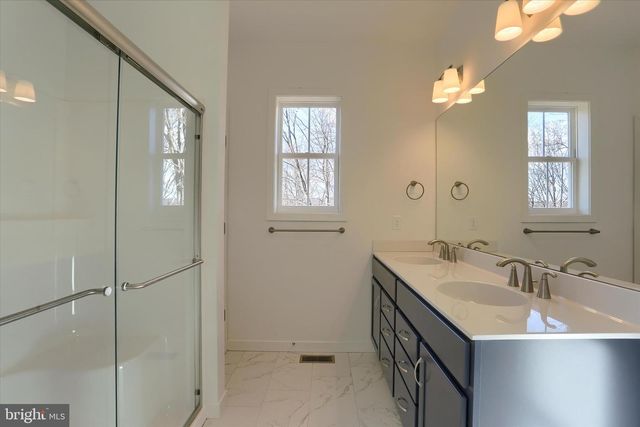 183 W STEWART CT, Marysville, PA 17053