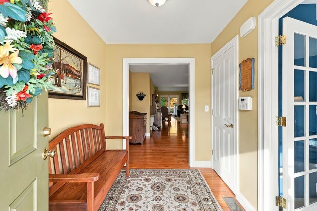 33 Reflection Drive, Hudson, NH 03051