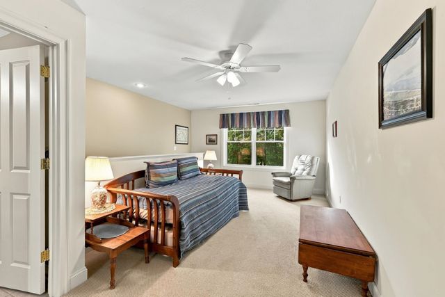 33 Reflection Drive, Hudson, NH 03051
