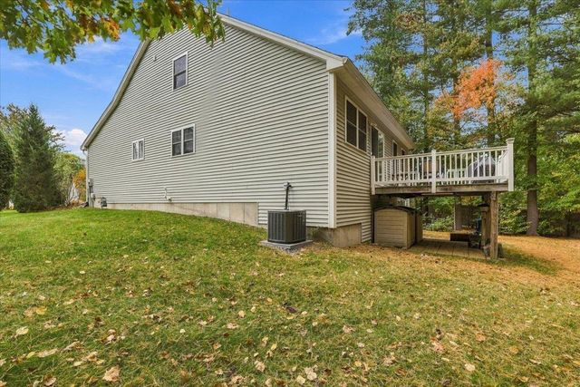 33 Reflection Drive, Hudson, NH 03051