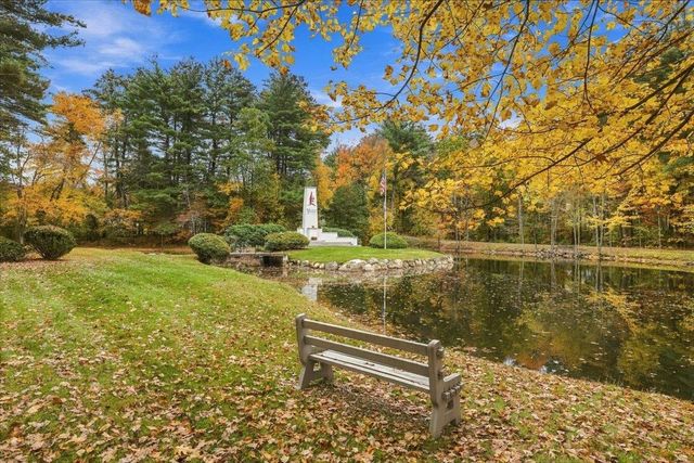 33 Reflection Drive, Hudson, NH 03051