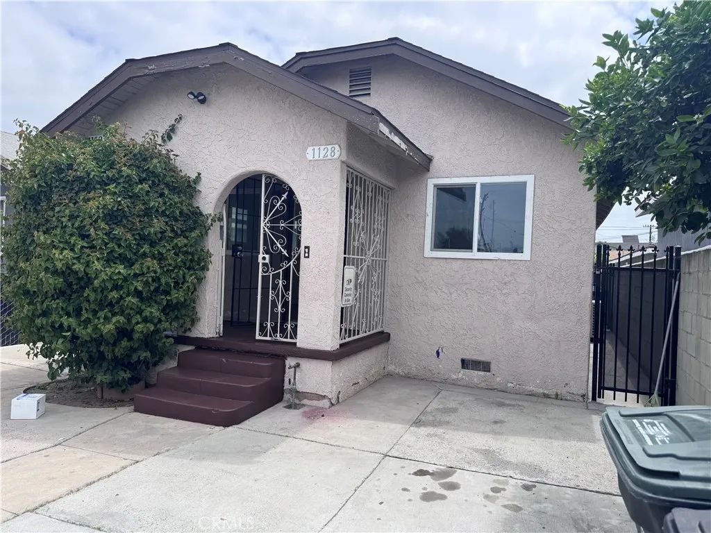 1128 Clela, Los Angeles, CA 90022