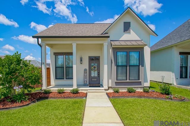 10106 Grayton Dr, Central, LA 70818